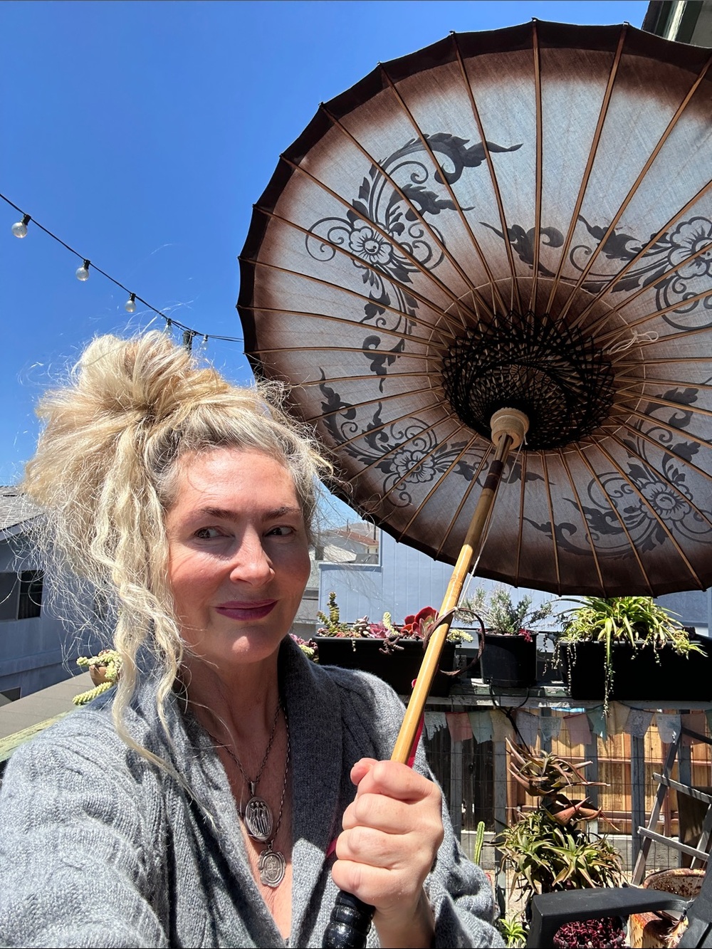 🇲🇲 brown grey black Asian Paper Sun Parasol. Photo shoot/ home decor. Myanmar - Picture 8 of 16